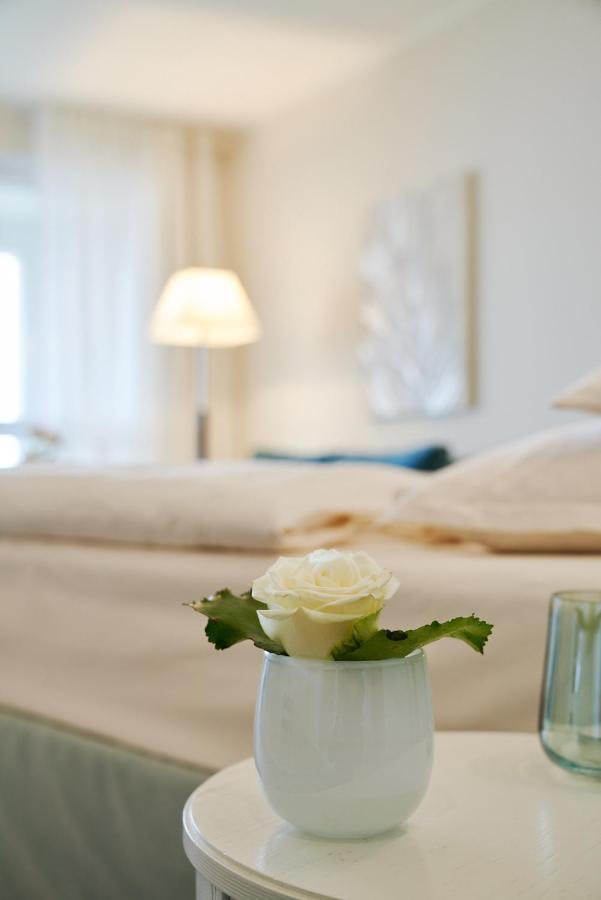 Strandhotel Duenenmeer - Adults Only Dierhagen Esterno foto